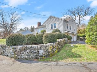 5 Saviano Ln, Westport, CT 06880