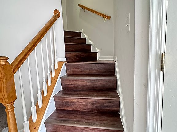 2nd image of 3918 Apple Orchard Dr