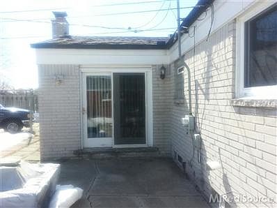 4th image of 30294 Westmore Dr