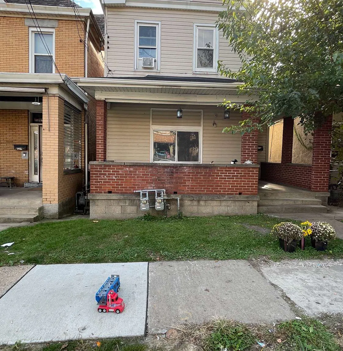 1 bed, 1400 sqft, $995 — Photo 2