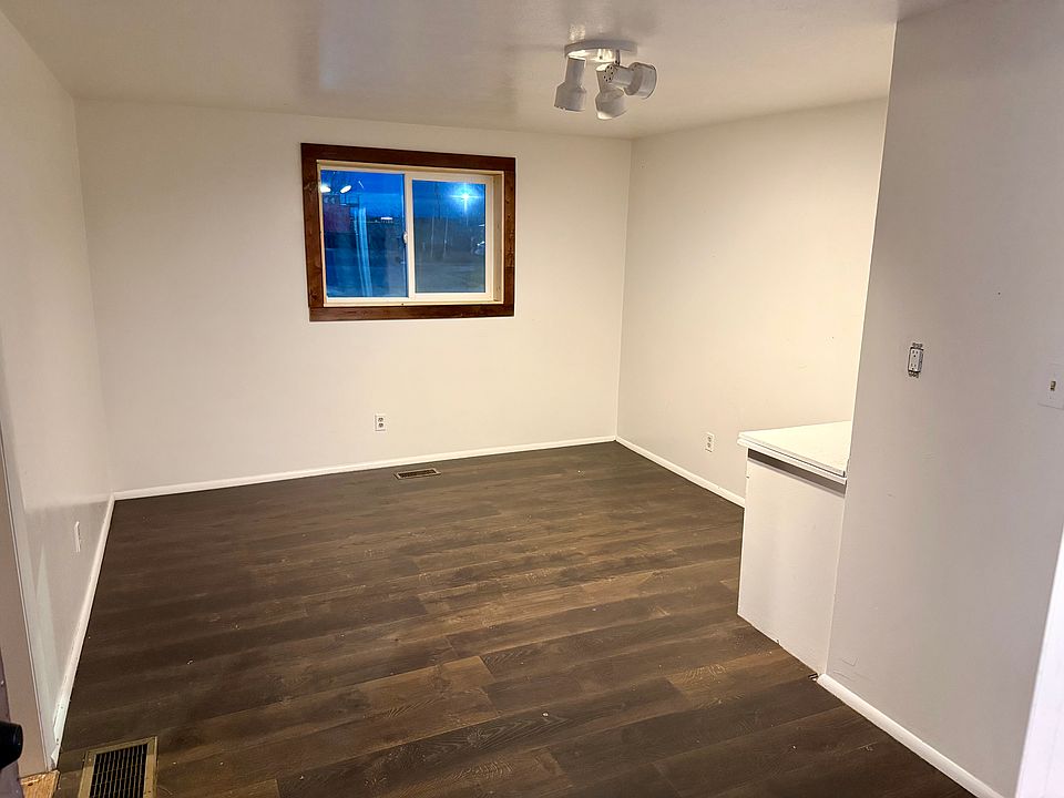 1st image of 1401 1st St #3