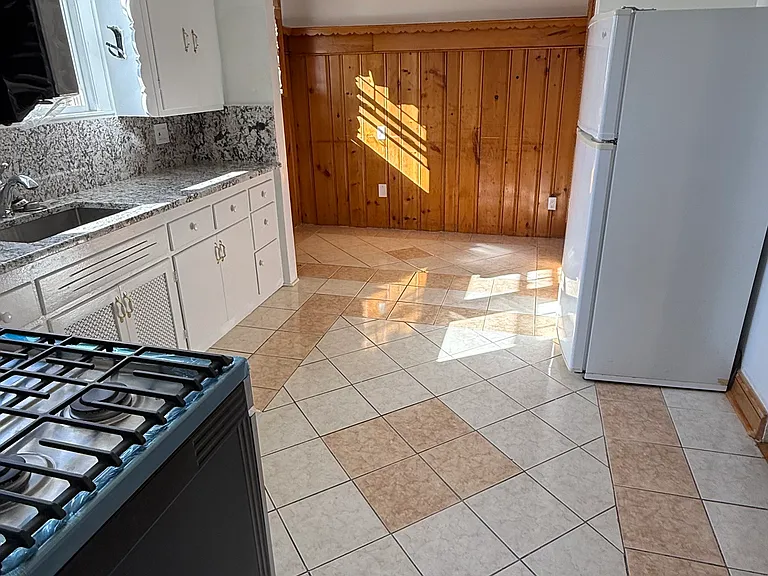 814 Vine St #2 — Photo 20
