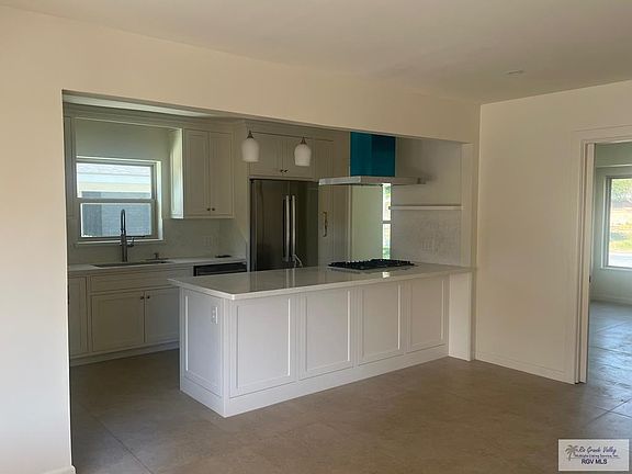 2nd image of 274 Calle Jacaranda
