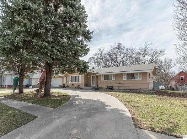 216 North St, Nehawka, NE 68413