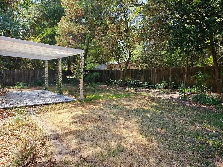 120 Hiwon Dr — Photo 33