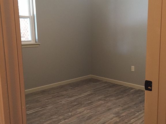 3rd image of 26173 Shadowbrook Ave