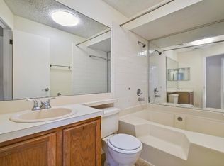 2554 Green Spring Dr, Jacksonville, FL 32246
