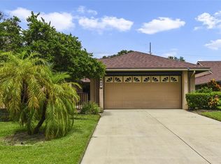 2021 Arbor Way, Mount Dora, FL 32757