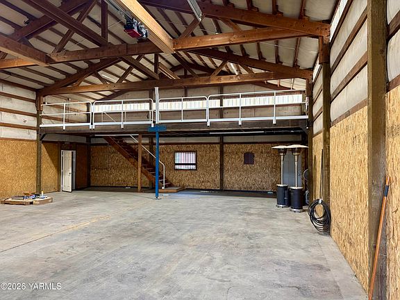 4th image of Nka Yost Rd