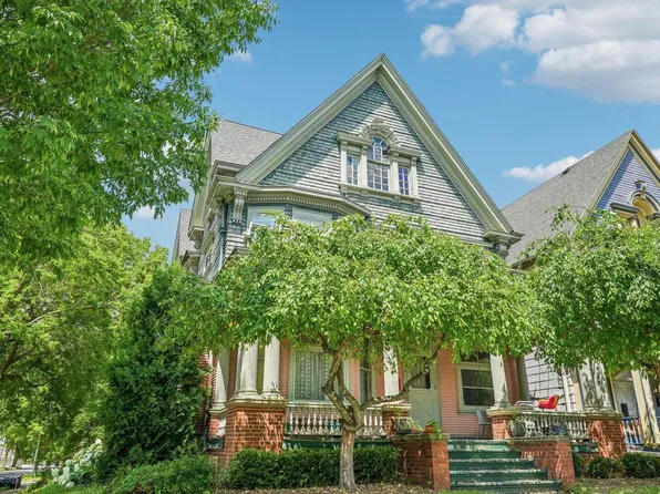 2932 West McKinley BOULEVARD, Milwaukee, WI 53208