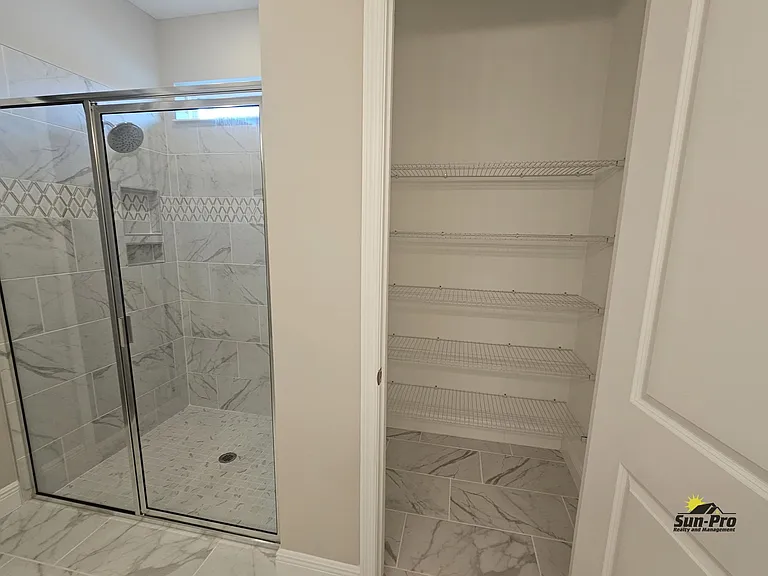 379 Birkdale Dr — Photo 21