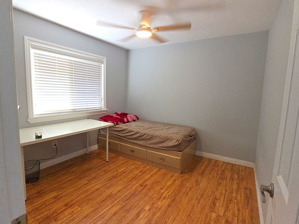 1st image of 7580 Flanders Dr #4