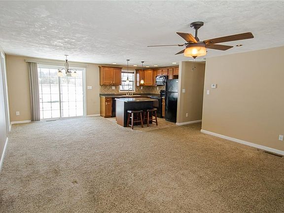 3rd image of 6972 Jaysville Saint Johns Rd