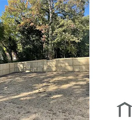 3 bed, 1216 sqft, $1,400 — Photo 2