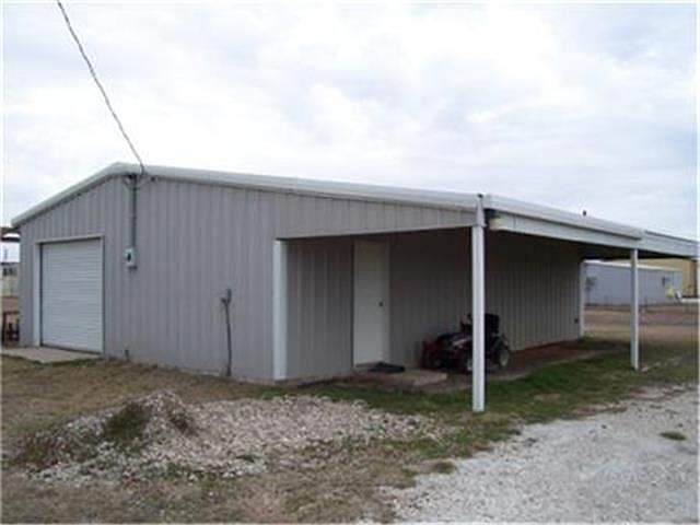 1st image of 17690 S State Highway 121