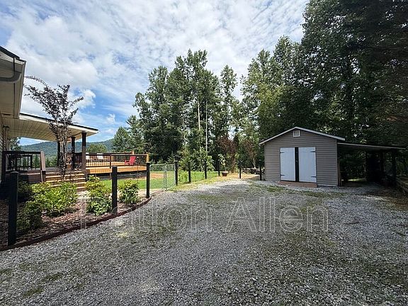 2nd image of 1020 Hutch Mountain Rd