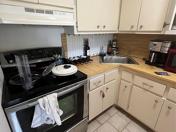 2nd image of 6200 NE 22nd Way #1