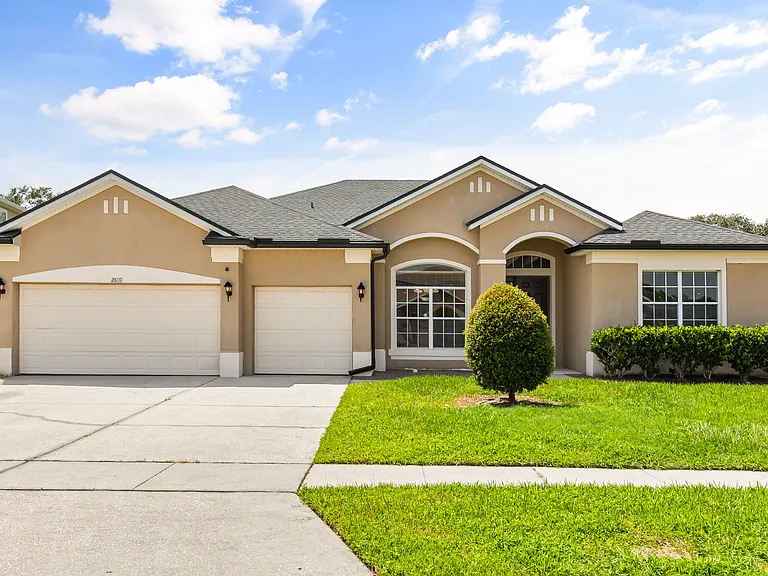 2869 Paige Dr — Photo 1