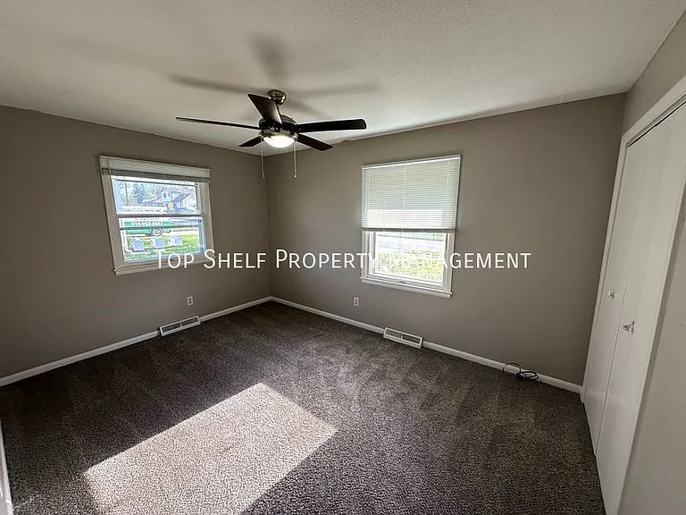 3810 SW 12th St #2 — Photo 6