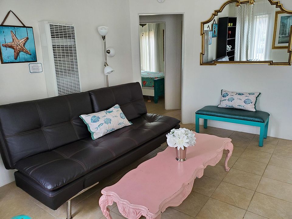 1st image of 819 Island Ct #2