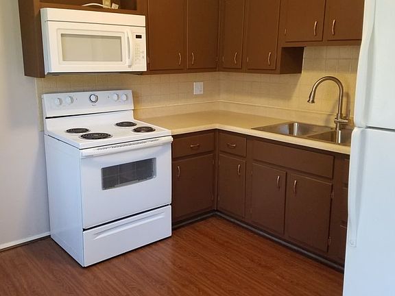 2nd image of 3225 Washington Pike APT 3