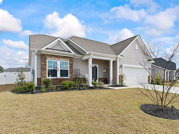 3rd image of 562 Honeyhill Loop