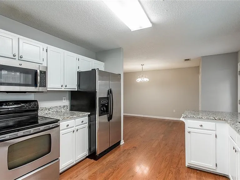 430 Auldon Ct SE — Photo 11