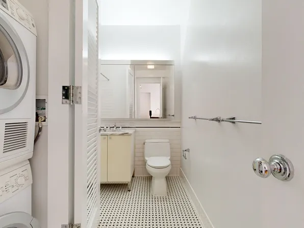 808 Columbus Avenue image 4 of 9