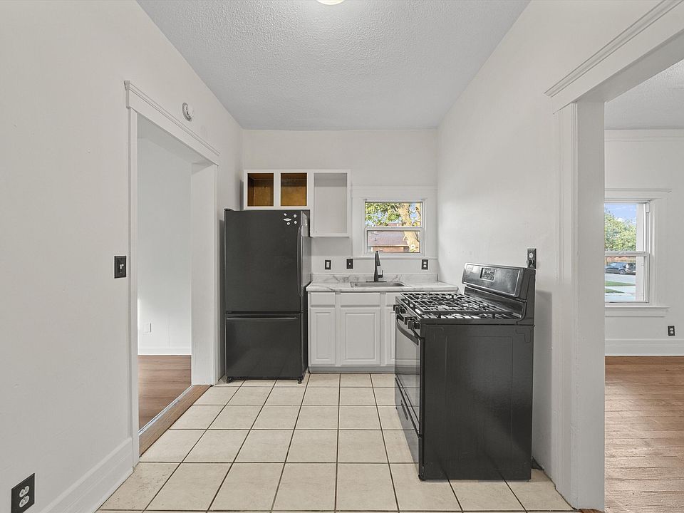 1756 Lafayette Blvd, photo 23