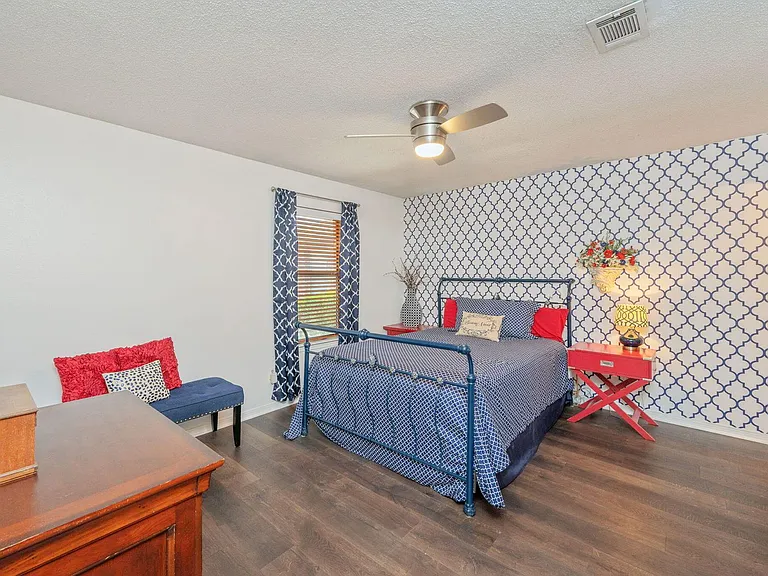 39 Hidden Cove Cir — Photo 5