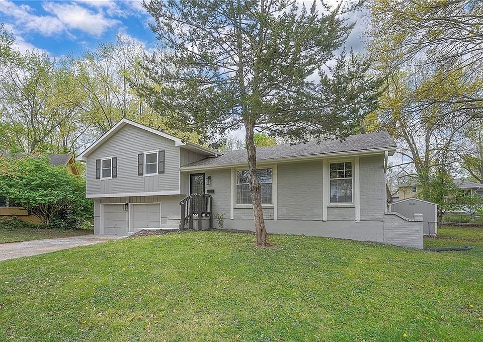 1st image of 13736 Applewood Dr