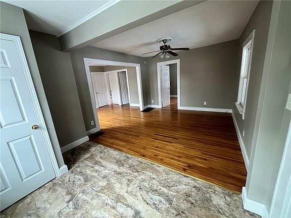 4th image of 8020 Mercier St