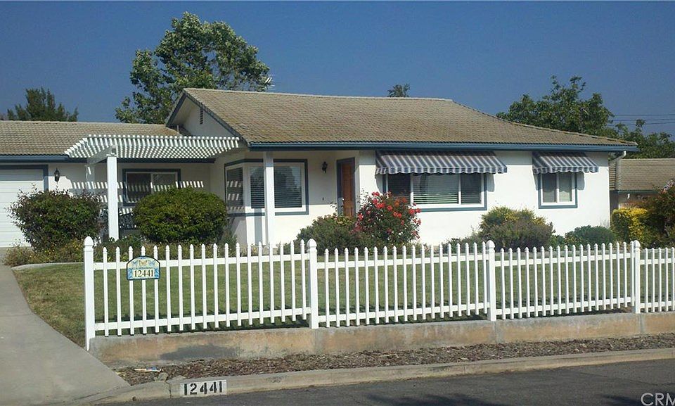 2nd image of 12441 Custer St