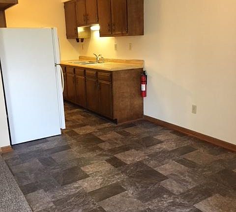 5th image of 124 Mary Lee Dr APT 2
