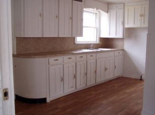 211 E St NW, Miami, OK 74354