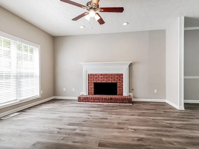 1307 Highfield Dr NE — Photo 5