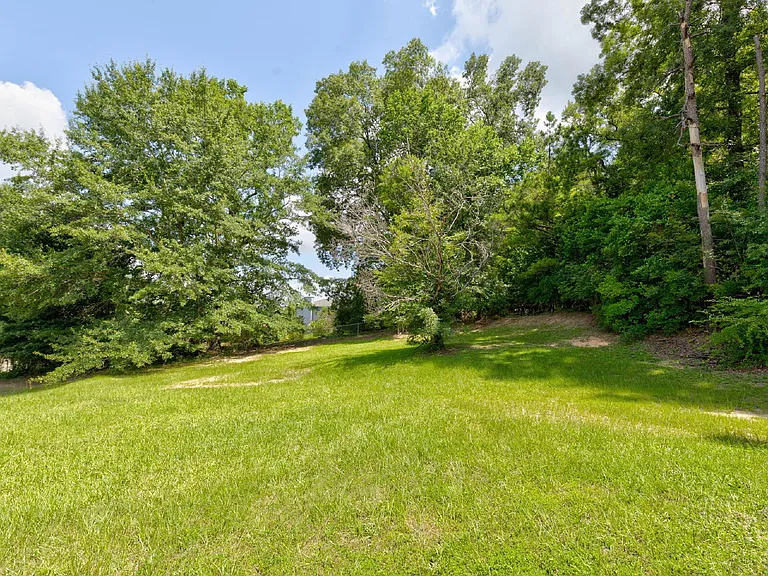 6913 Dorsey Dr — Photo 25