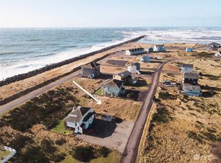 1451 Ocean Crest Ave SW, Ocean Shores, WA 98569