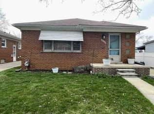 1760 Sycamore St, Wyandotte, MI