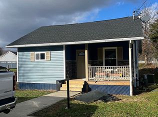 707 Maple Ave, Barrackville, WV 26559