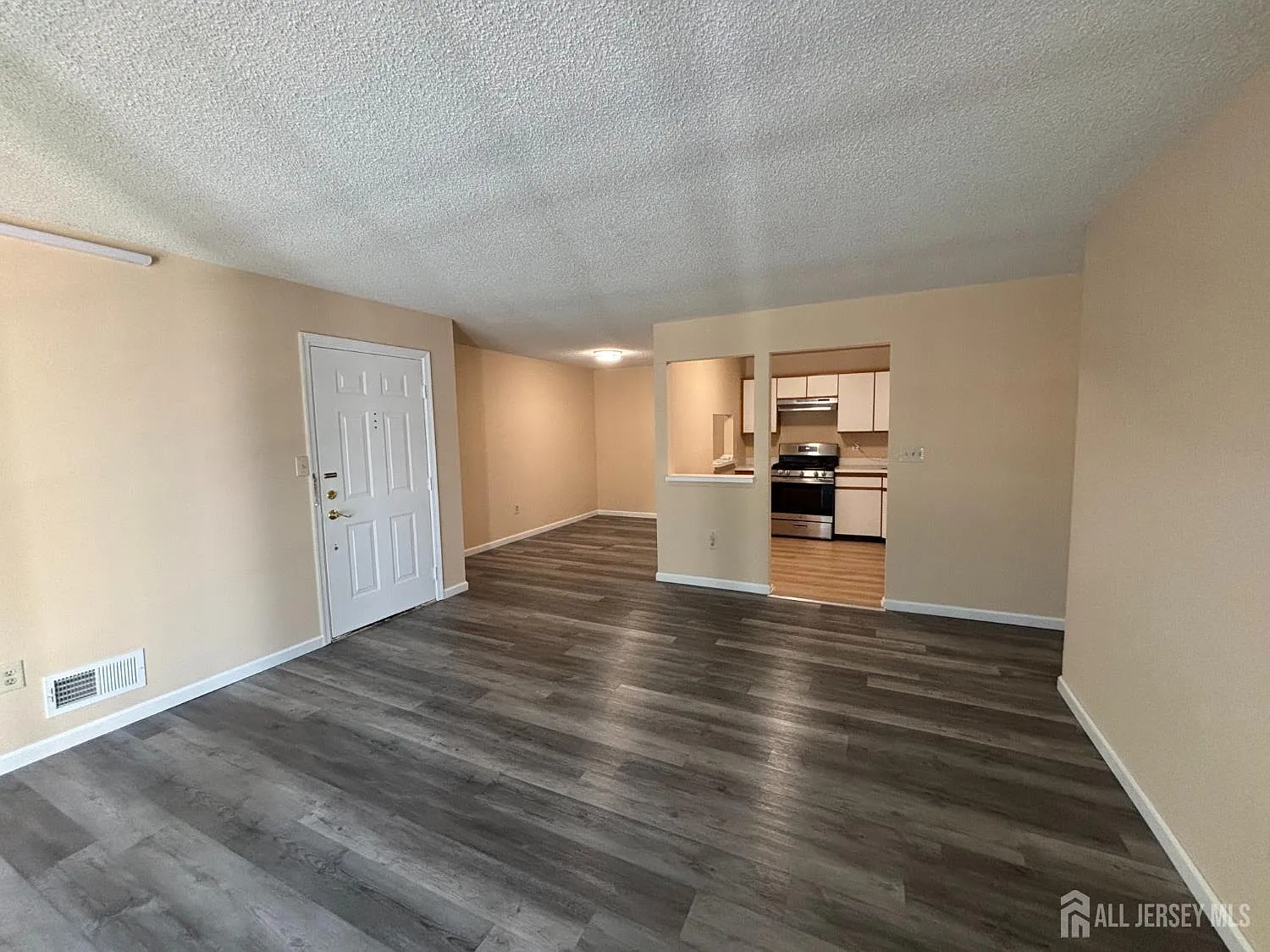 2 bed, 2.0 bath, 1106 sqft, $2,500 — Photo 4