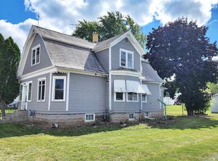 721 W Main St, Hilbert, WI 54129
