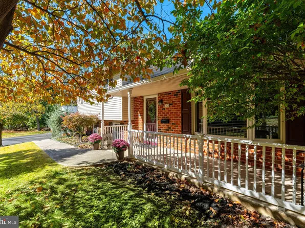 742 S Towamencin Ave, Lansdale, PA 19446