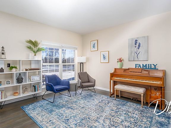 5th image of 2656 N Orchard Ln