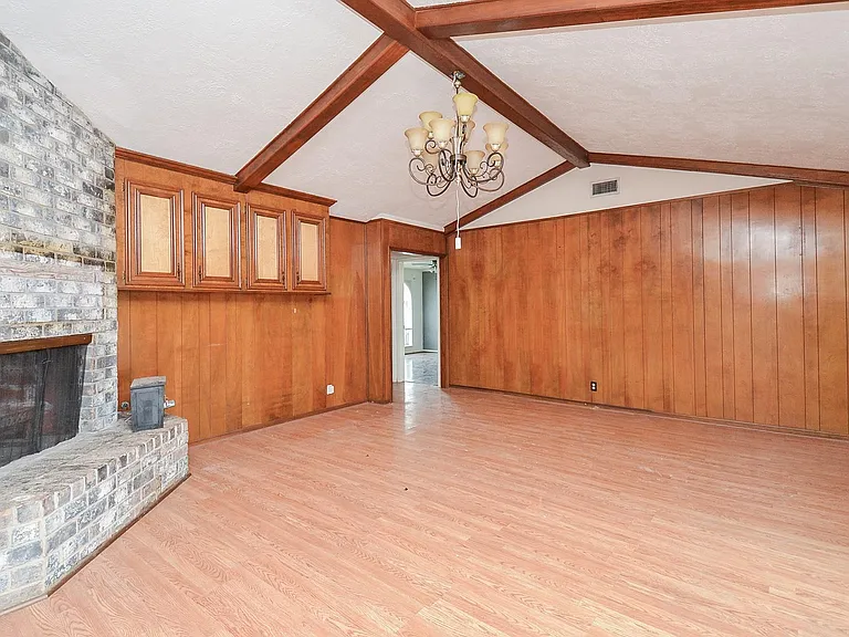 9323 Claridge Dr — Photo 16