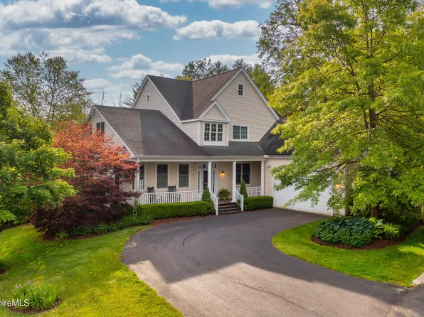 2 Sedgwick Ln, Lenox, MA 01240