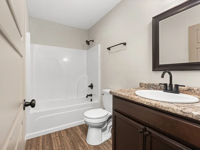 305-349 Mountain Maple Way — Photo 8