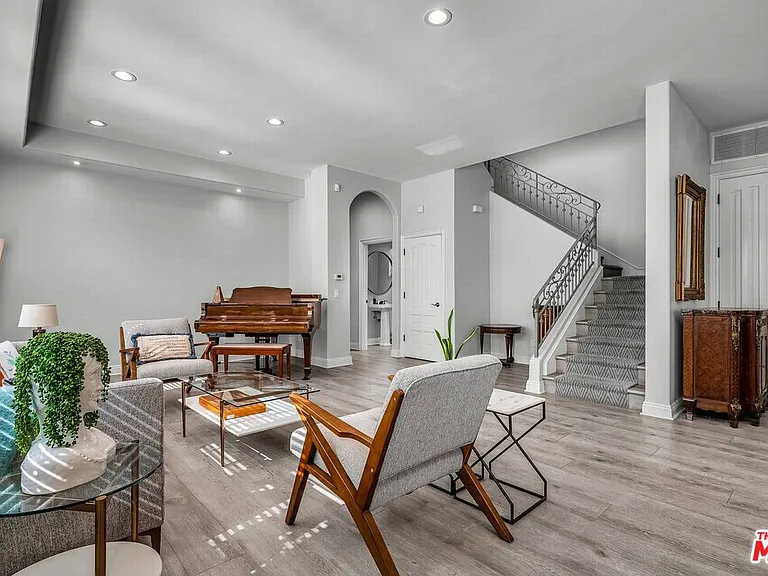 928 Harbor Crossing Ln — Photo 6