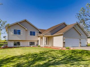 1020 Tammy Dr, Elko New Market, MN 55054