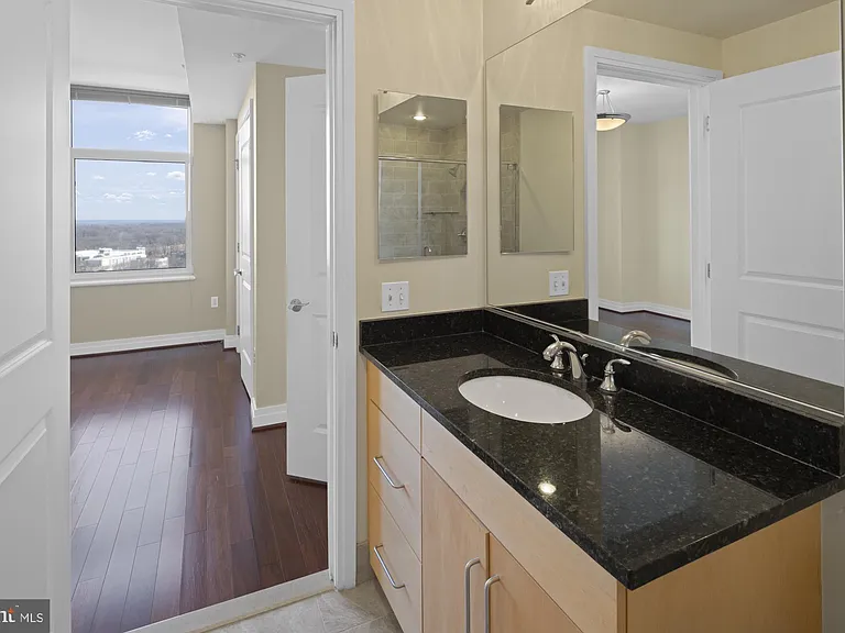 8220 Crestwood Ln #1215 — Photo 32